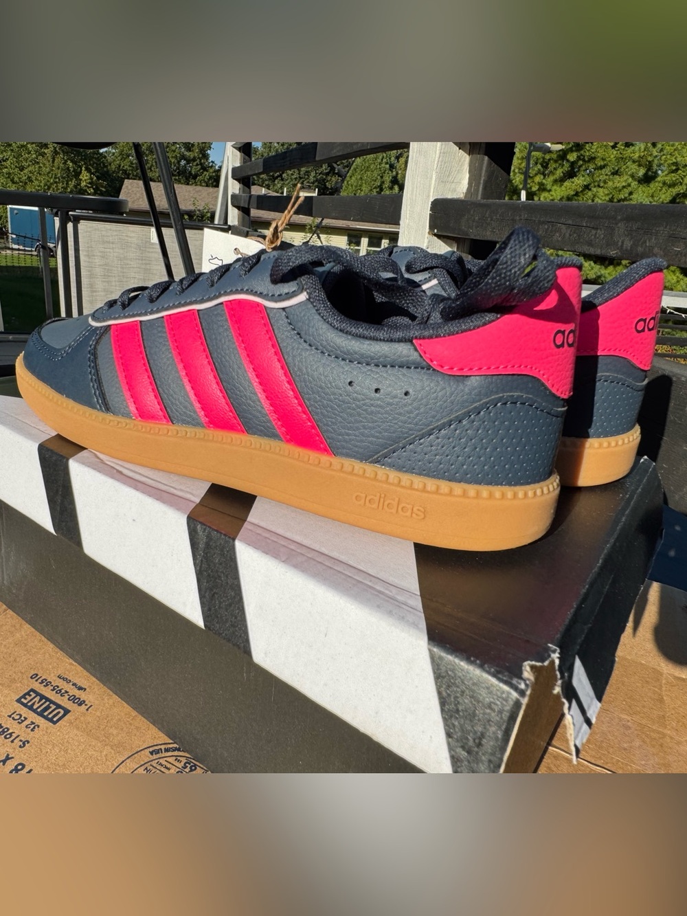 NWT adidas Kids Navy & Hot Pink Low-Top Sneakers with Gum Sole